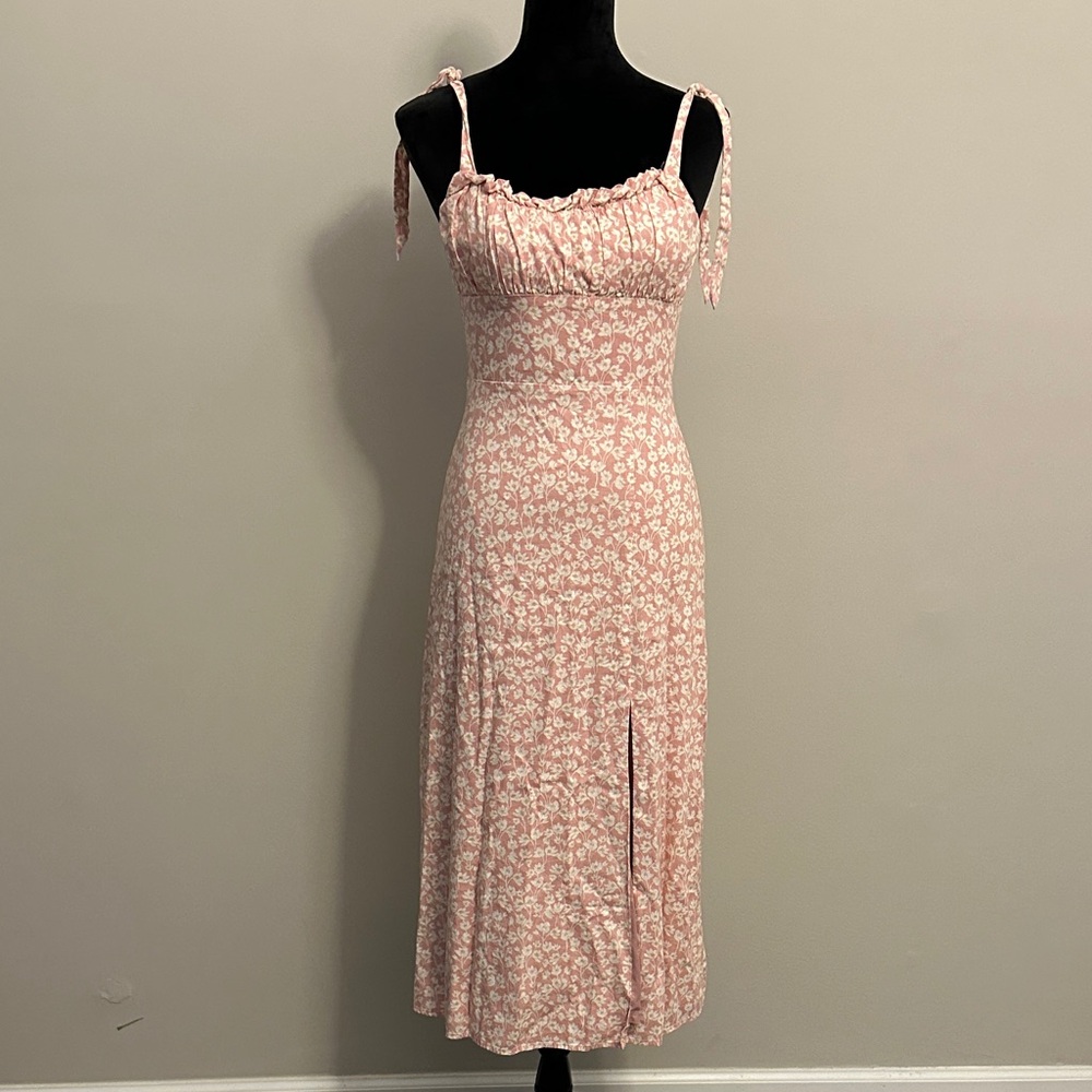Wayf Blush Floral Midi Dress